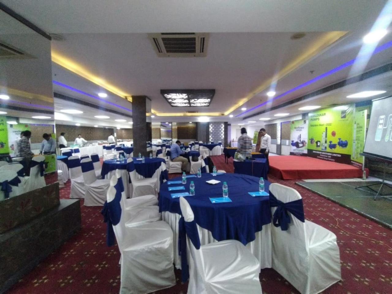 Hyphen Business Hotel Noida Eksteriør billede
