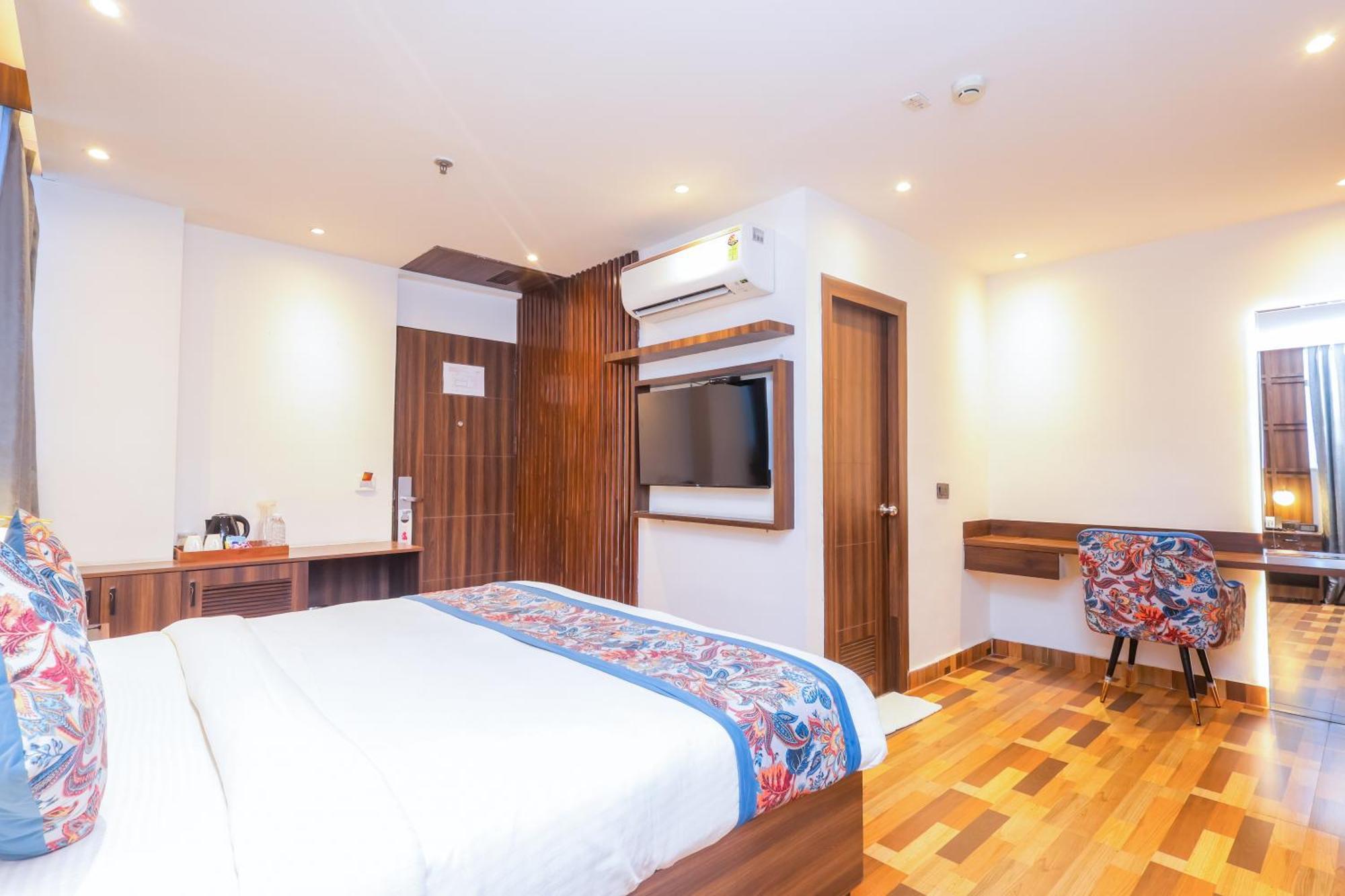 Hyphen Business Hotel Noida Eksteriør billede