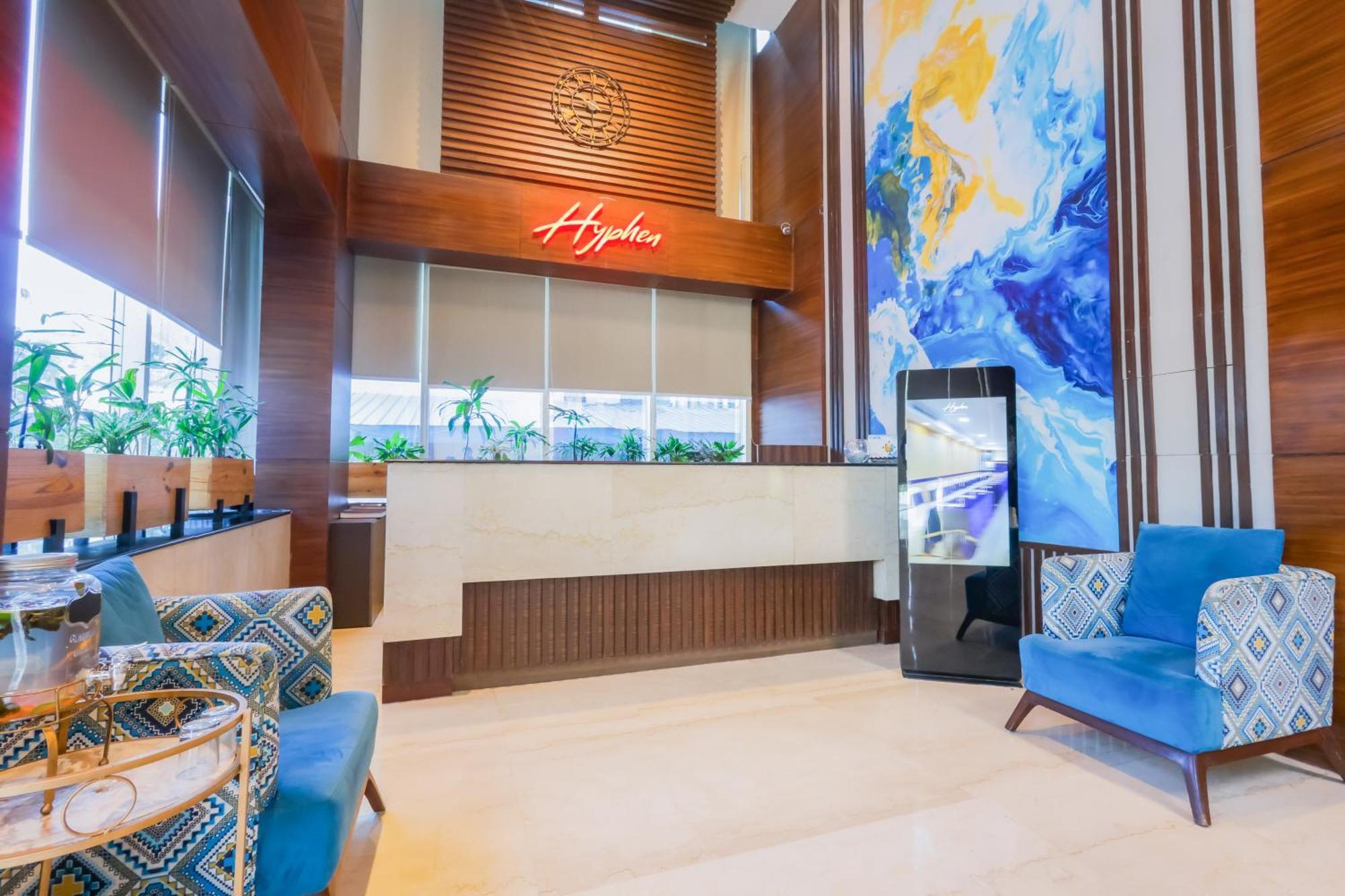 Hyphen Business Hotel Noida Eksteriør billede