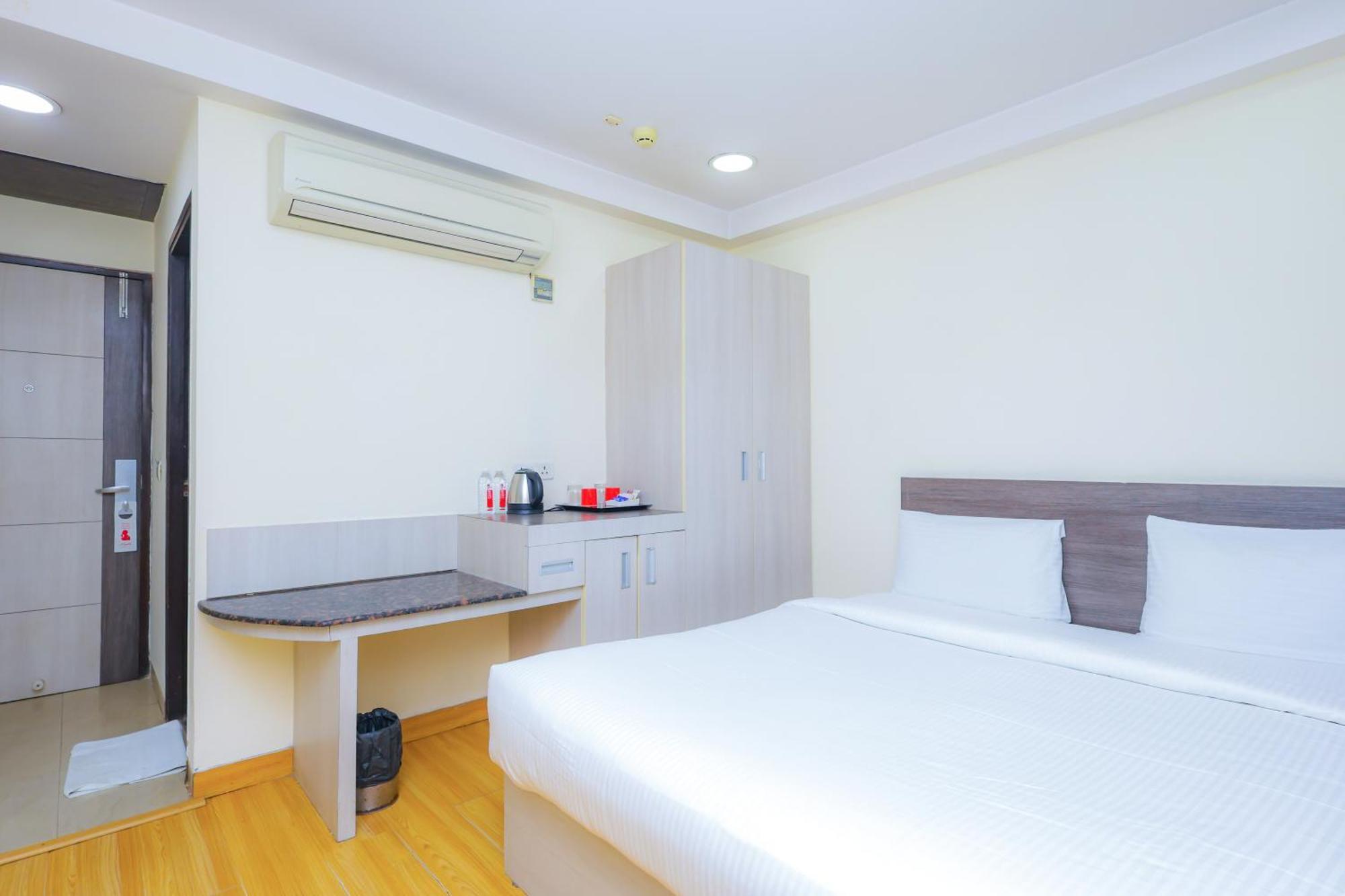 Hyphen Business Hotel Noida Eksteriør billede