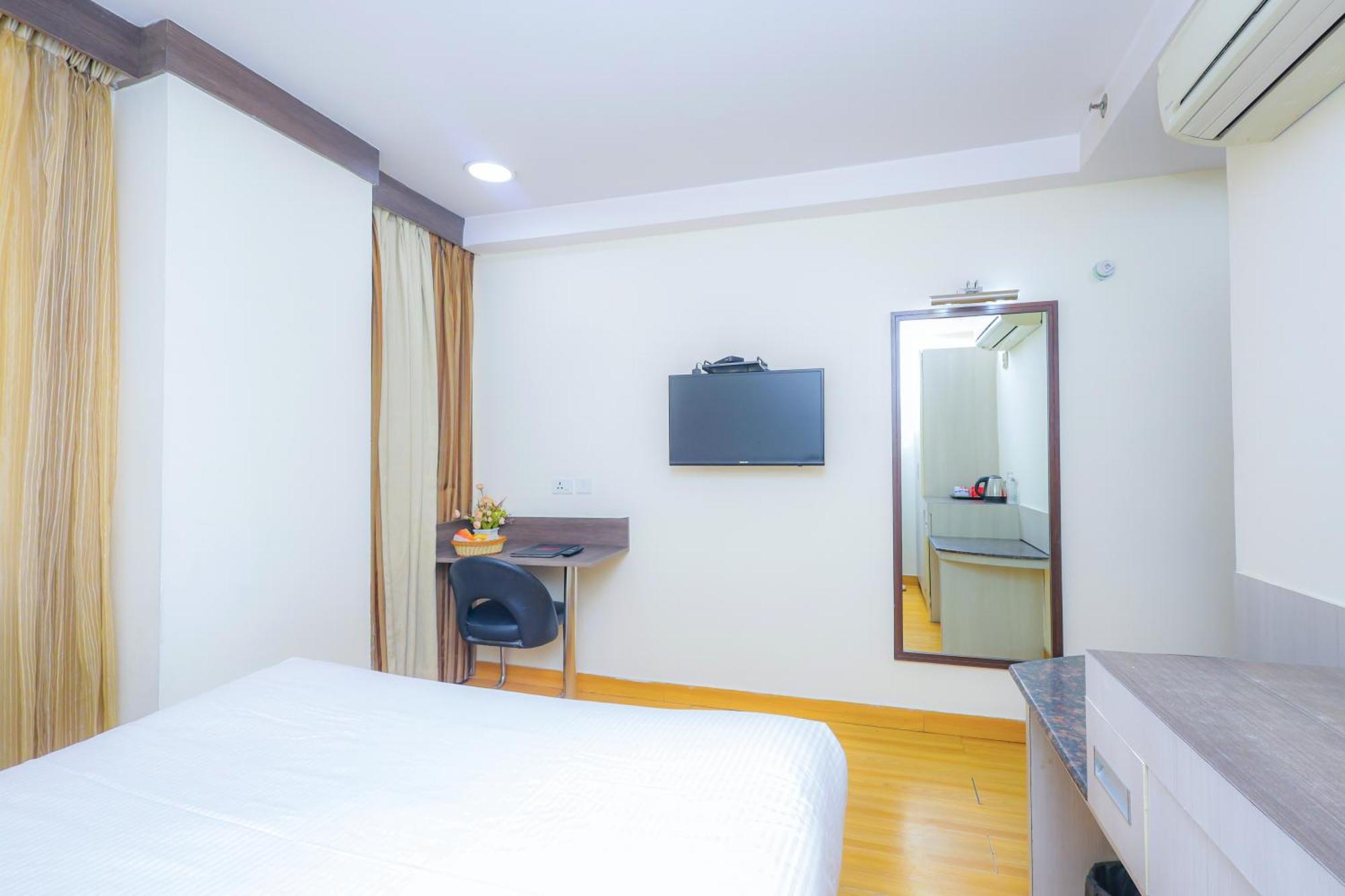 Hyphen Business Hotel Noida Eksteriør billede