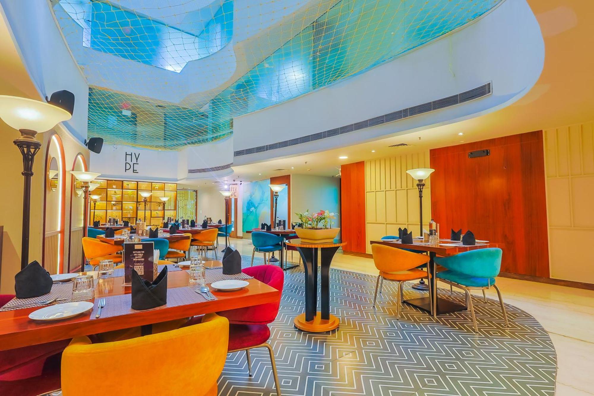 Hyphen Business Hotel Noida Eksteriør billede